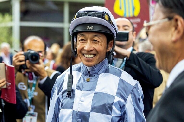 通算4500勝以上を積み重ねてきた武豊の神騎乗とは何か？ 親交の深い元騎手・現調教師の二人が明かした ／ photograph by Photostud