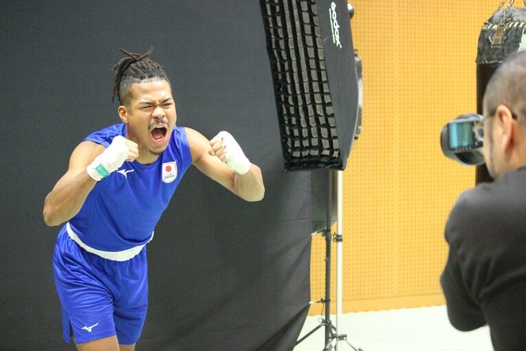 岡澤セオンを撮影する福田直樹　©Number Web