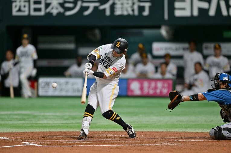 ［第6戦］第5戦まで15打席ノーヒットだった牧原大にようやく快音が　©Hideki Sugiyama