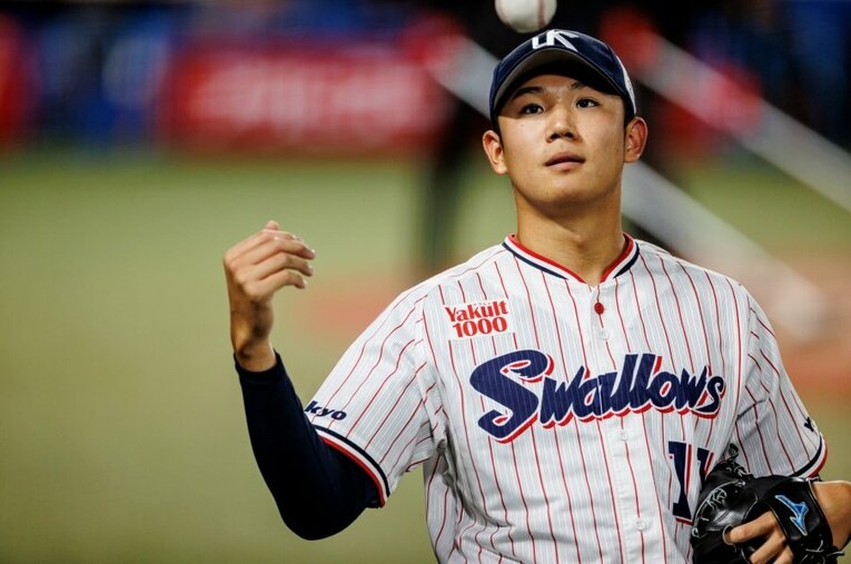 奥川恭伸の恩師である林監督は、日本シリーズでの登板を振り返り「この1年間でここまで来るとは思わなかった」とその成長に驚いた ／ photograph by Kiichi Matsumoto