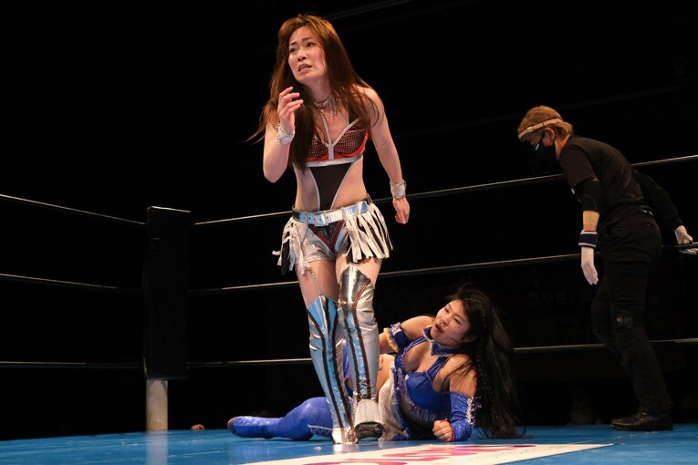 “京都のバスガイド”は人気女子プロレスラーに…清水ひかり（29）を突き動かしたスターダム中野たむの姿「だって大好きなんですもん」(43)