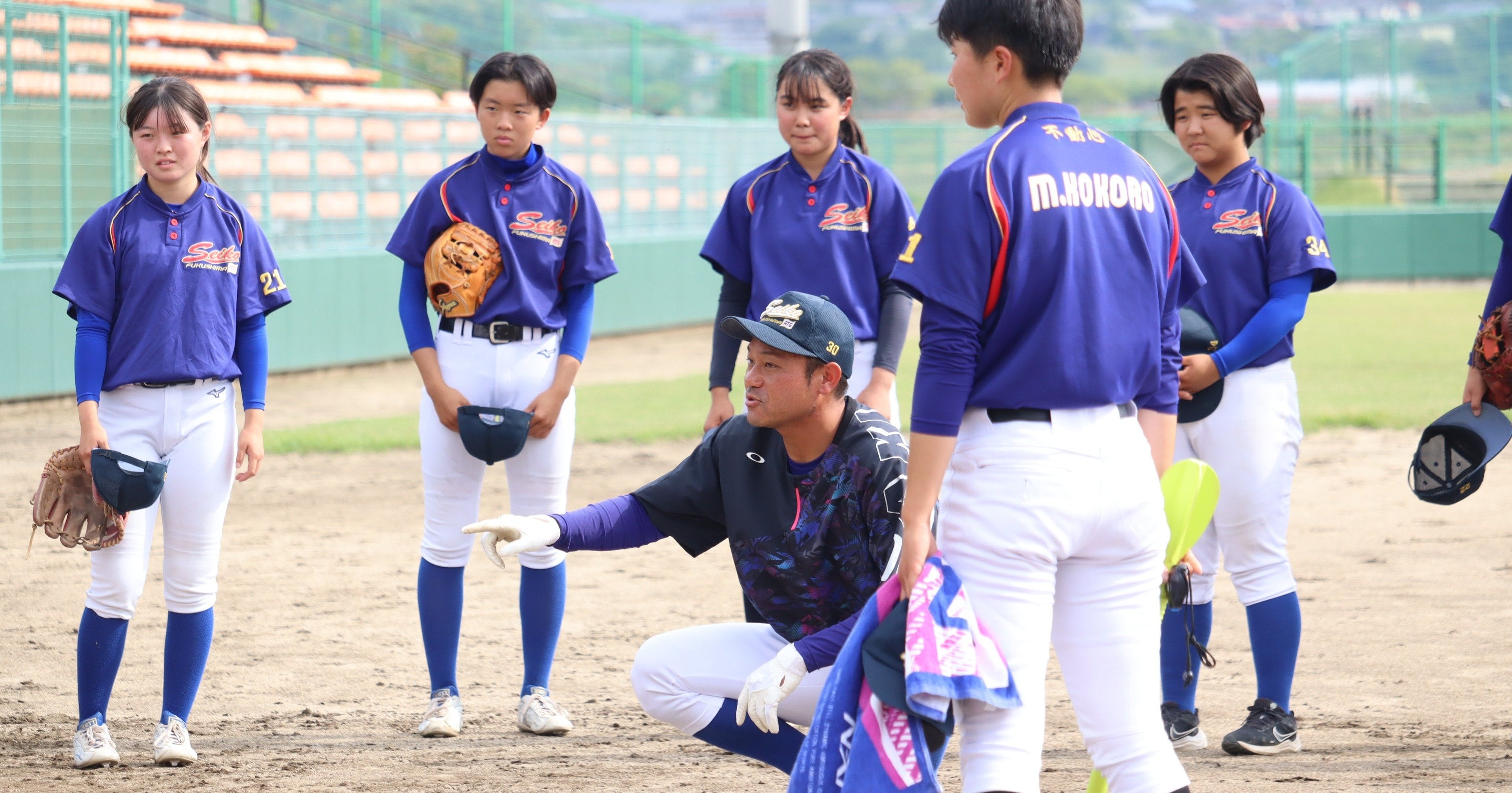 1000分の1も怒らなくなりました」名門野球部の“熱血コーチ”だった男が女子野球部の監督に？…37歳指導者が驚いた「男女のギャップ」（3／4） - 高校 野球 - Number Web - ナンバー