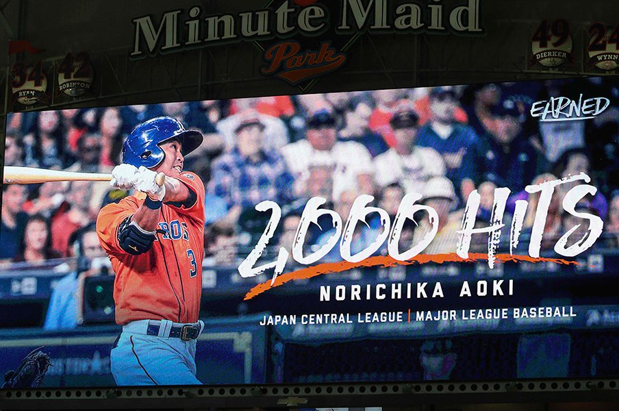 なぜ青木宣親はmlbで需要があるか 車でも 試合中も欠かさない作業 Mlb Number Web ナンバー