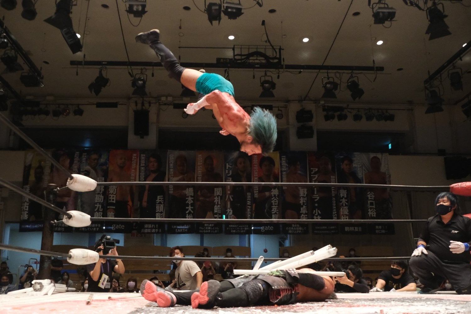 ドリューvs石川（クリックすると「この記事の写真」にとびます。流血等の過激な写真を含みますのでご注意ください）