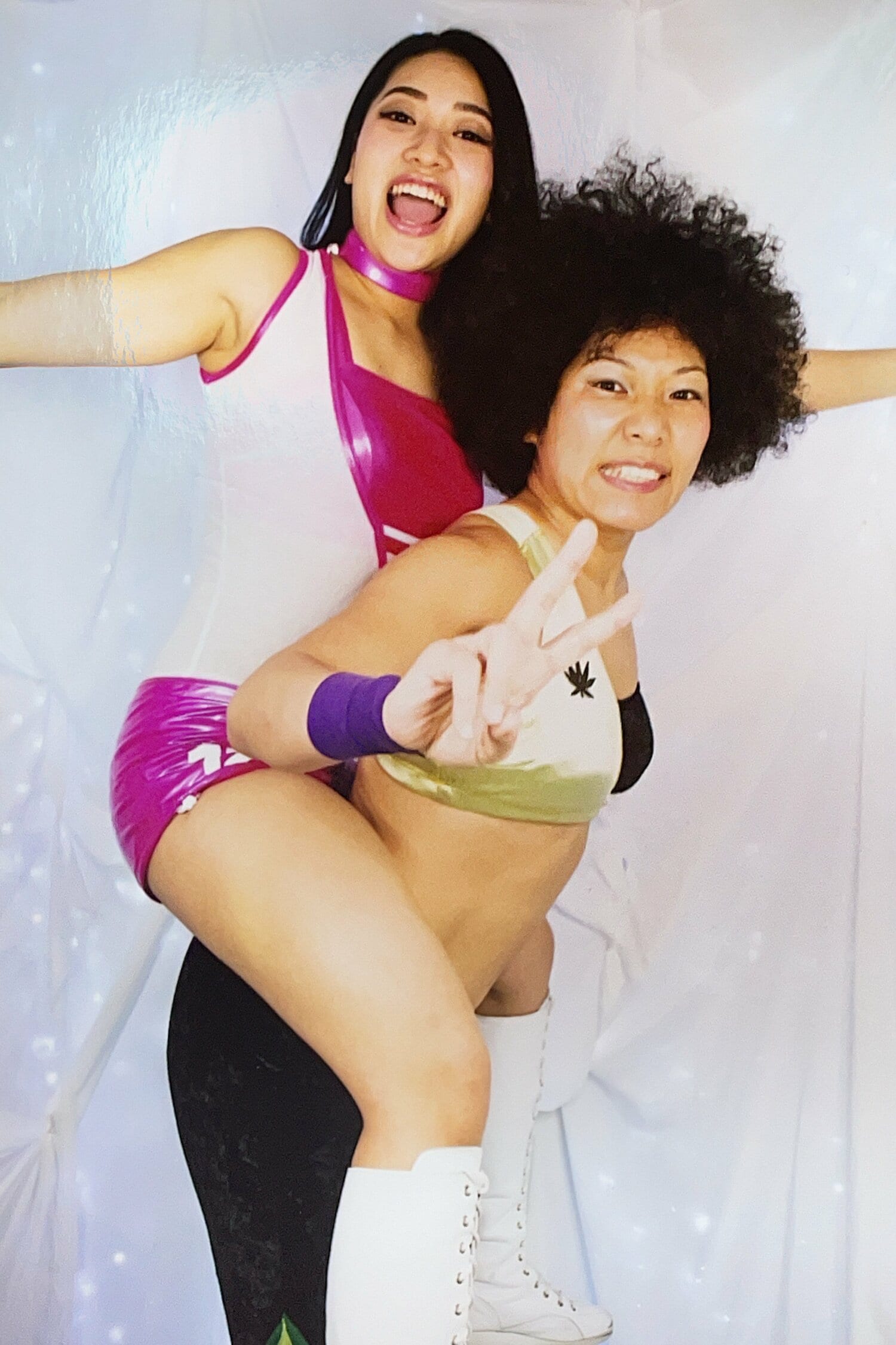 母娘ともにプロレスラーとして活躍した響子さんと花さん　木村響子さん提供