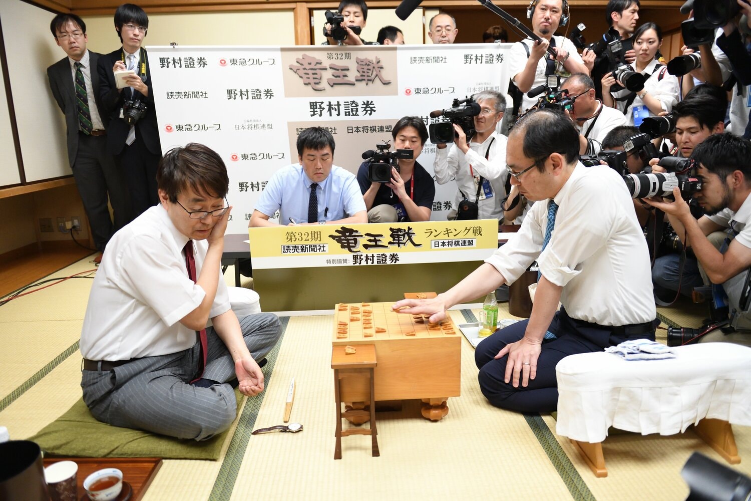 羽生善治と木村一基の対局　©︎Keiji Ishikawa