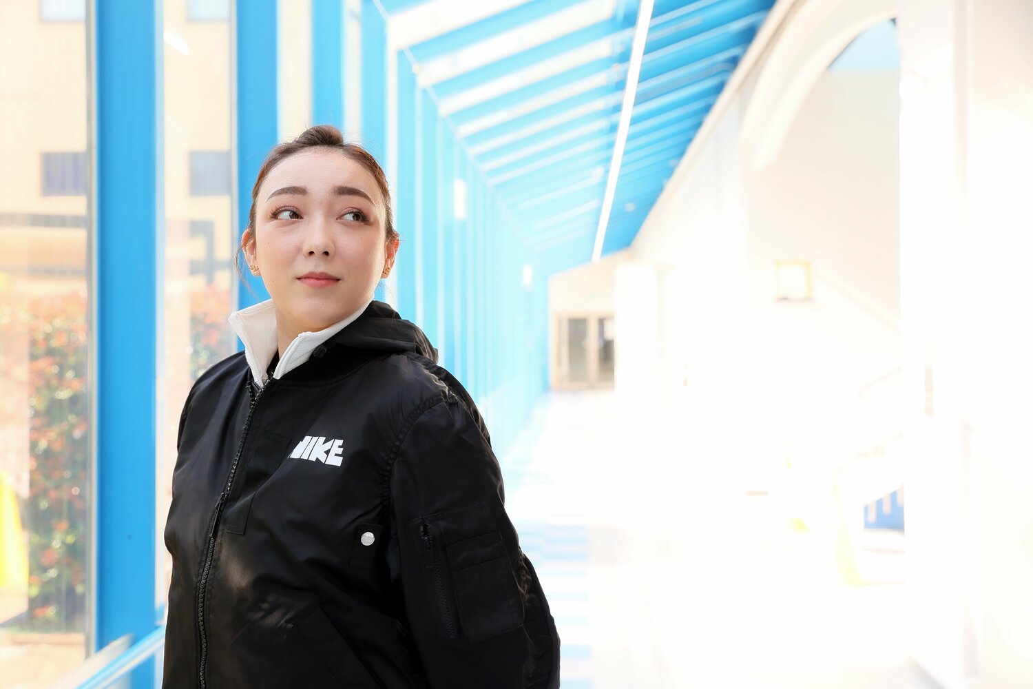 昨年6月に現役引退を発表、今年1月に引退セレモニーが開かれたフィギュアスケーターの本郷理華さん。GPシリーズ優勝（ロシア杯）・四大陸選手権3位など、輝かしい成績を残した。引退発表から1年が経った今、「これまでとこれから」を振り返るロングインタビュー企画です（画像をクリックすると、そのほかの「特別撮りおろしカット」もご覧になれます）