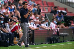 リーガ昇格組だが“降格候補”ラージョの39歳指揮官は《新たな名将》となるか「監督は誤りを犯しながら学んでいく」