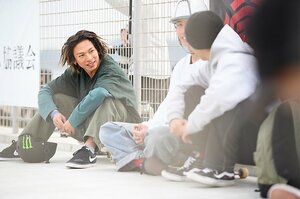 「楽しむことがメイン」平野歩夢（22）が挑む“専門外”のスケートボード…冬季五輪メダリストが“4番手”でも笑顔で滑り続ける理由