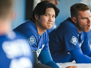 「大谷翔平の“伸びた髪イジり”」村上宗隆も「5ドルくれたら見せてあげる」ドジャース同僚も…番記者が見聞きした“ショウヘイの寛大さ”