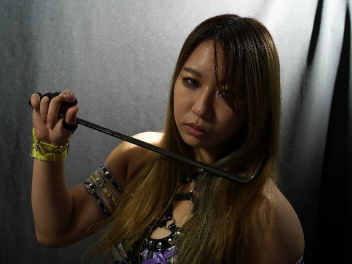 「アンチにディスられても、私は傷つかない」“ブラックピーチ”に豹変したスターダム・渡辺桃が明かすヒールターンの真相《特別グラビア》＜Number Web＞ photograph by Essei Hara