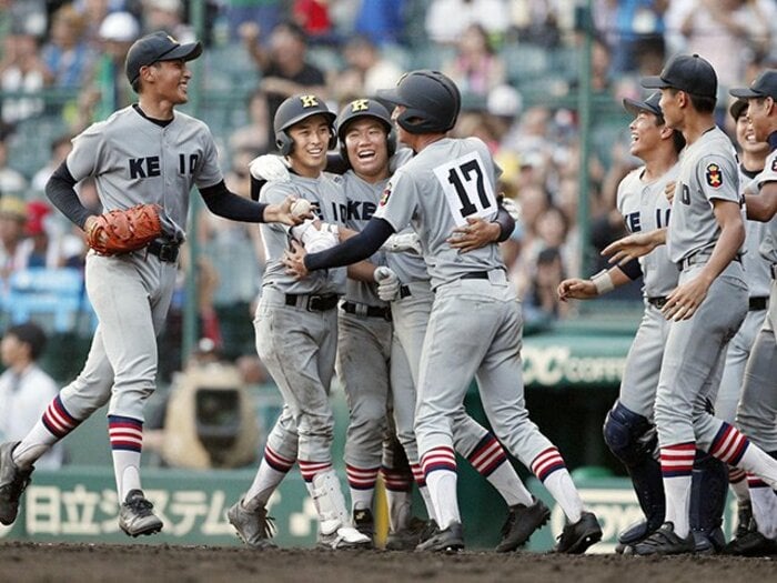 甲子園で響き渡った慶應の応援歌。『烈火』と野球部の10年物語。<Number Web> photograph by Kyodo News
