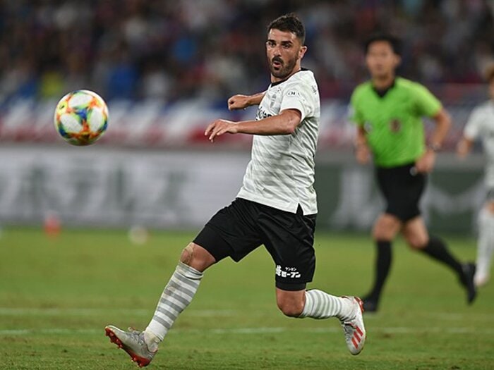 ビジャのゴールはなぜ見事なのか。「反応と土台」に水沼貴史が感服。＜Number Web＞ photograph by Getty Images