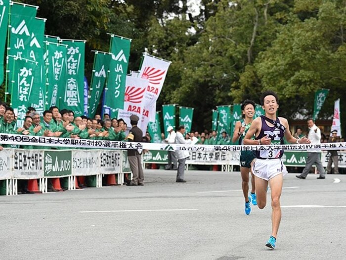 最強4年生は箱根で輝けるのか？脱「チグハグ」を目指す古豪・明治。＜Number Web＞ photograph by Nanae Suzuki