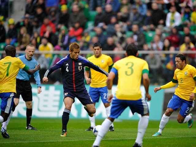 殿堂 新品！ 2014ブラジルW杯 日本代表 ♯4 本田圭佑 ホーム ウェア