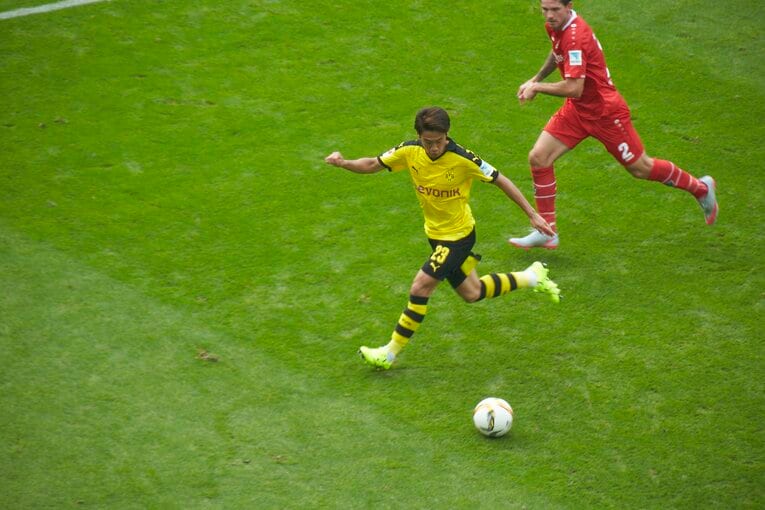 2015-16シーズンの香川　©Sports Graphic Number