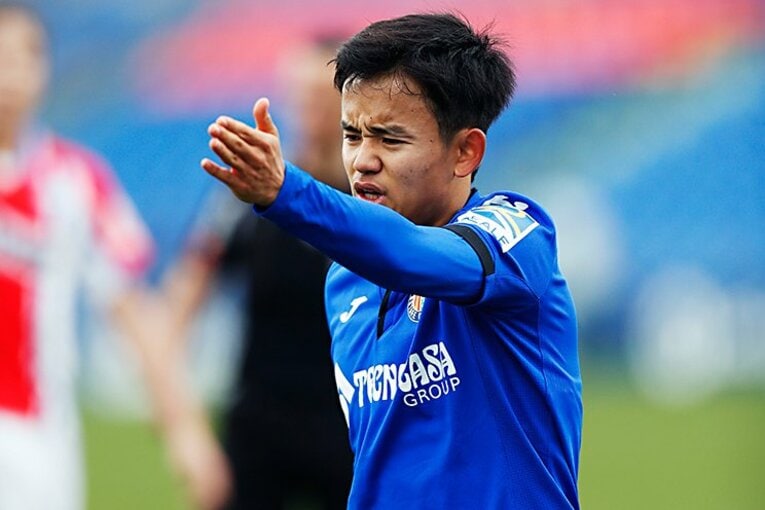 膠着した展開の中で、苛立った表情を浮かべる久保©Daisuke Nakashima