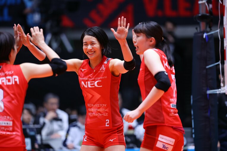 ©︎NEC RED ROCKETS