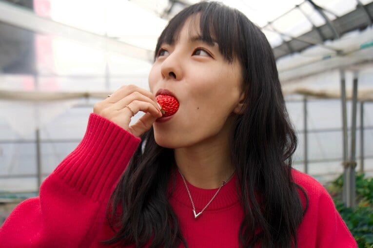 好きな食べ物はお肉、甘いもの。食事は気を使いながらも休日は自由にいろいろなものを食べている　写真は本人のツイッターより