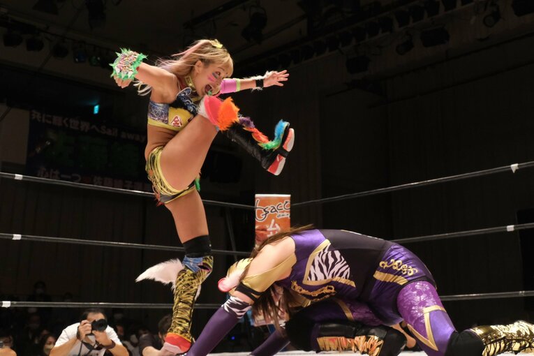 「ギャン期」ウナギ・サヤカとタイガー・クイーンの“初遭遇”に見た期待感…正反対の2人は女子プロレス界の看板カードになり得るか？(9)