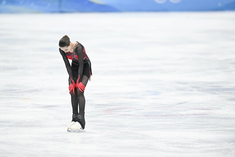 【五輪フィギュアの魔物】北京五輪でのワリエワ（写真は右に続きます）　©Asami Enomoto/JMPA
