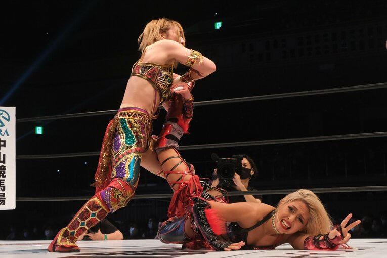 タイトルマッチは“朱里との作品”だった…新王者・ジュリアはスターダムをどう“引っかき回す”のか？ 異例のアピール「全員覚悟しとけよ！」(16)