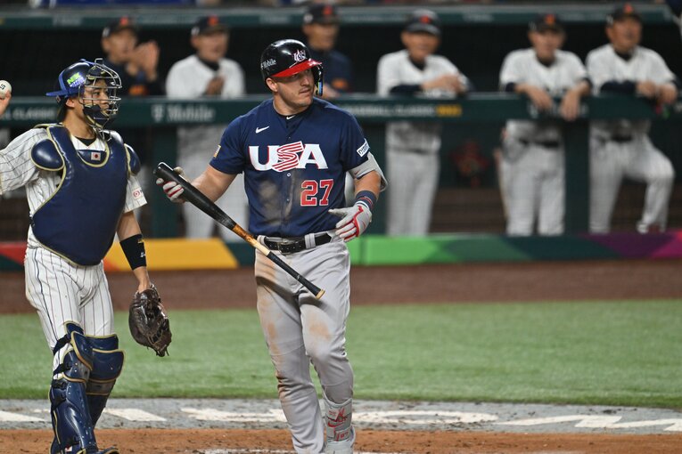 高橋宏斗に三振を喫したトラウトはこの表情　©Naoya Sanuki