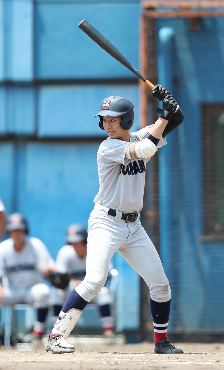 横浜高校時代の度会。今と比べると線の細さが目立つ　©JIJI PRESS