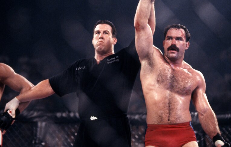 フライは『UFC.10』でもトーナメント決勝まで勝ち進んだが、マーク・コールマンに敗れて準優勝となった