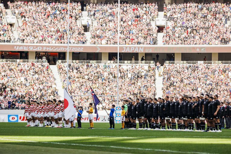 4年ぶり7度目の対戦となった日本代表とニュージーランド代表。国立競技場は超満員となった　©︎Kiichi Matsumoto