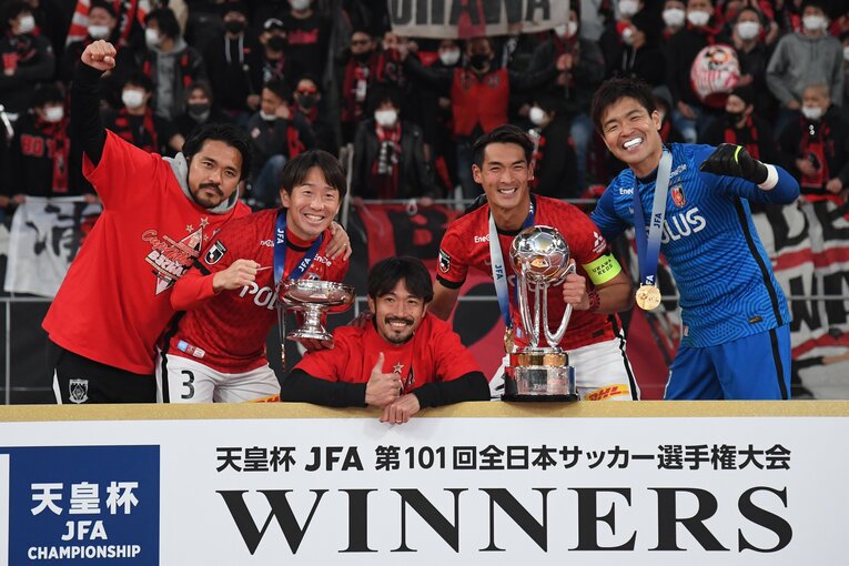 左から興梠慎三、宇賀神友弥、阿部勇樹、槙野智章、西川周作