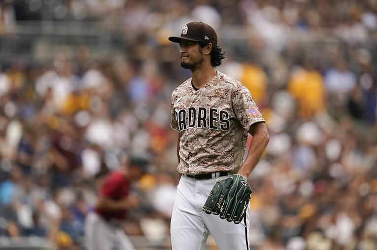 ランディ・ジョンソンの記録を抜き、歴代最速で1500奪三振を達成したダルビッシュ有 ／ photograph by AP/AFLO