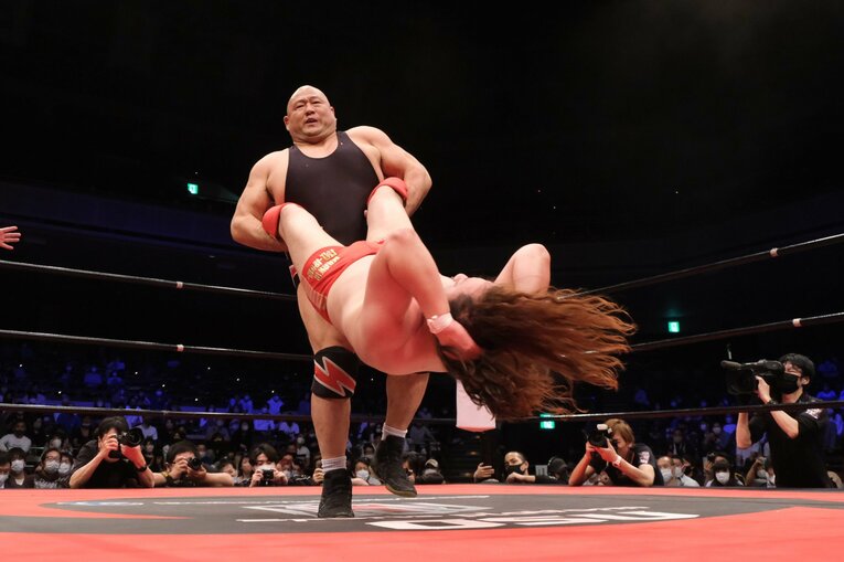 「今のプロレスは危険すぎる」批判は本当に適切か？ 大谷晋二郎“頚髄損傷のリング事故”を至近距離で見た筆者が明かすリアルと“選手の証言”(39)