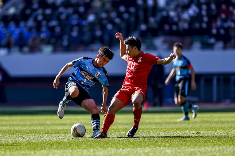 神村学園・西丸道人（2年）、岡山学芸館・福井慎（3年）　©︎Kiichi Matsumoto