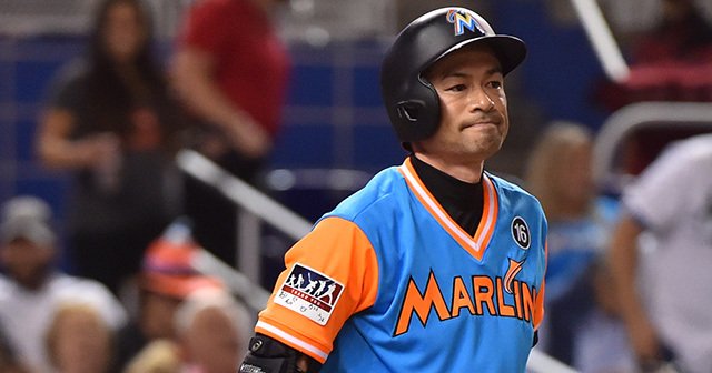 イチローの右袖に記された謎の暗号。「おおぎ」「おう」と3日目の空白