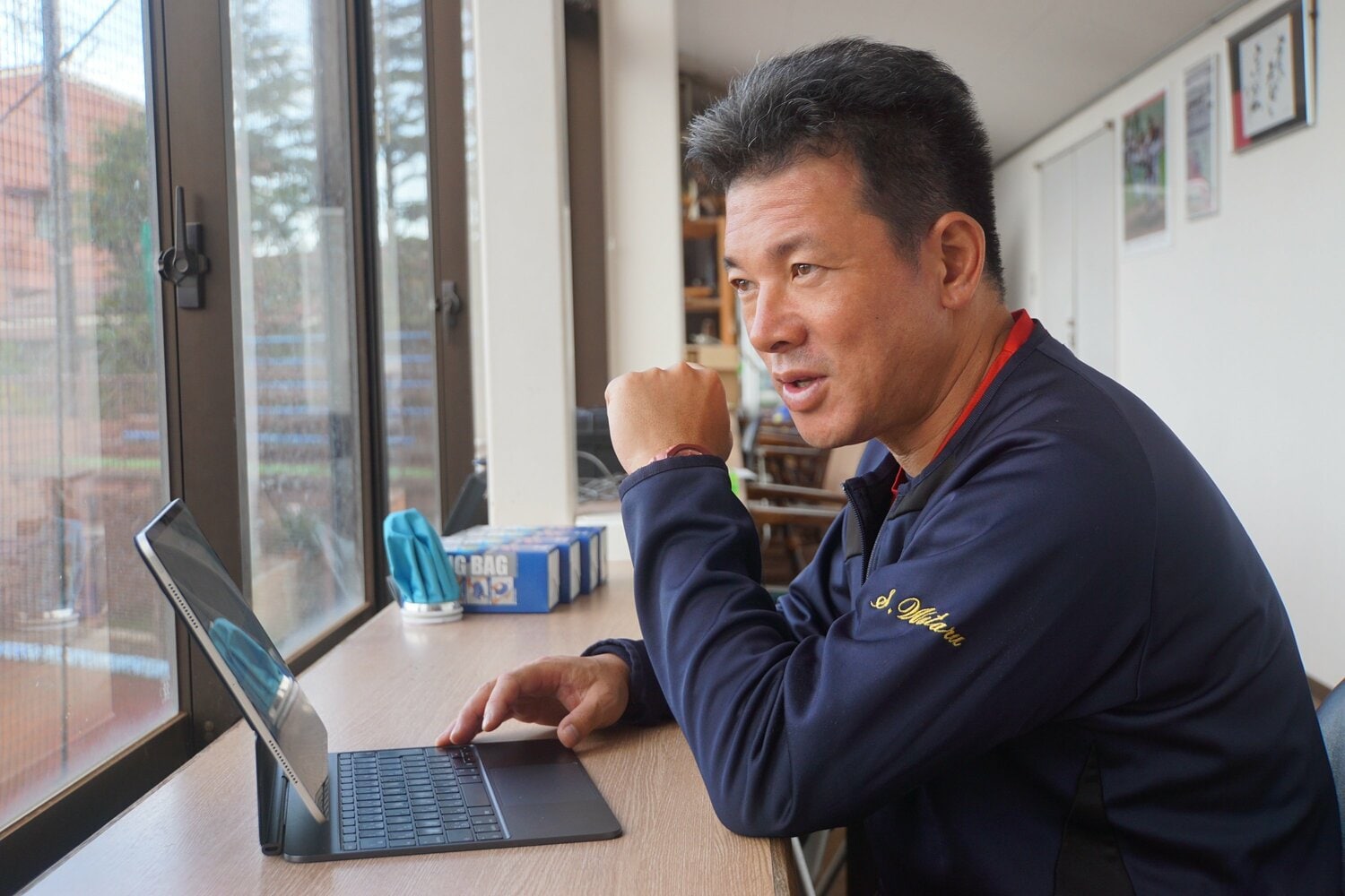 「高田には4球団から調査書が届いた」と明かした須江監督