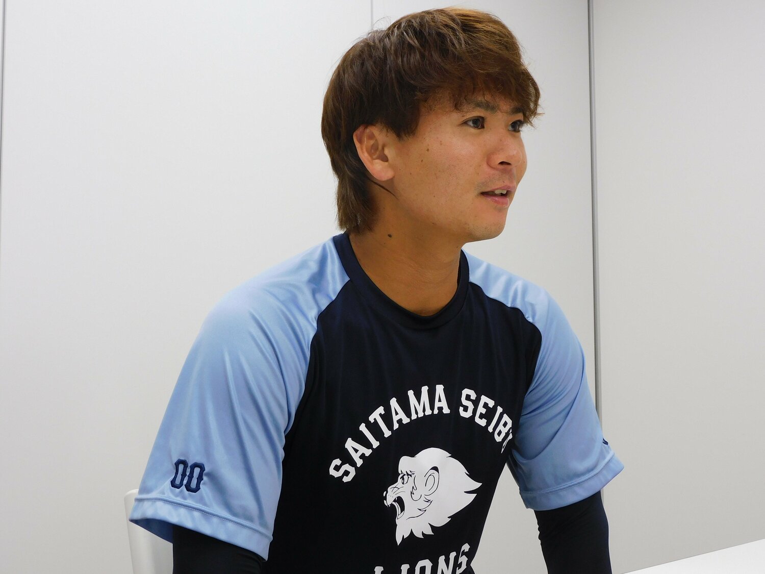 サポートメンバーでの経験を振り返る仲田　©Number Web