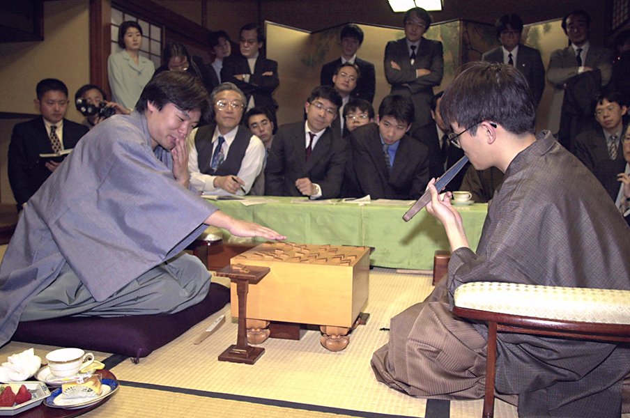 2000年12月の竜王戦、藤井猛－羽生の対局は「陣屋」で開催された　©Kyodo News