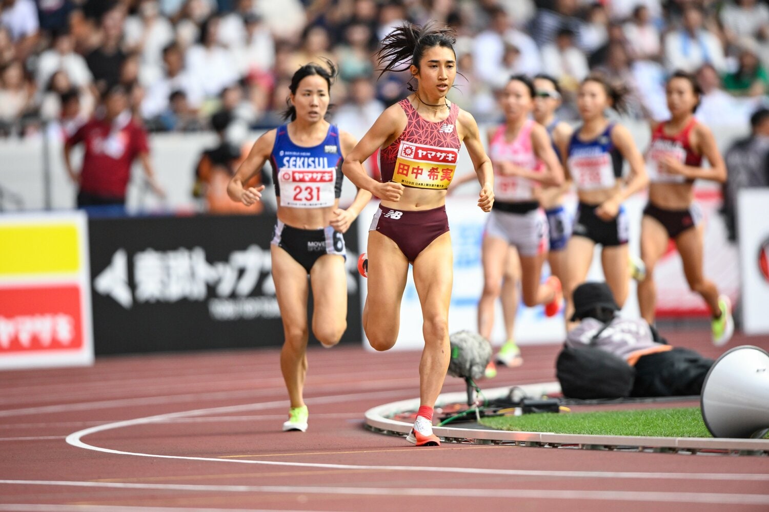 2位に5秒以上の差をつけて6連覇を達成した1500ｍだが、レース後は反省の弁が口を衝いた　©Nanae Suzuki