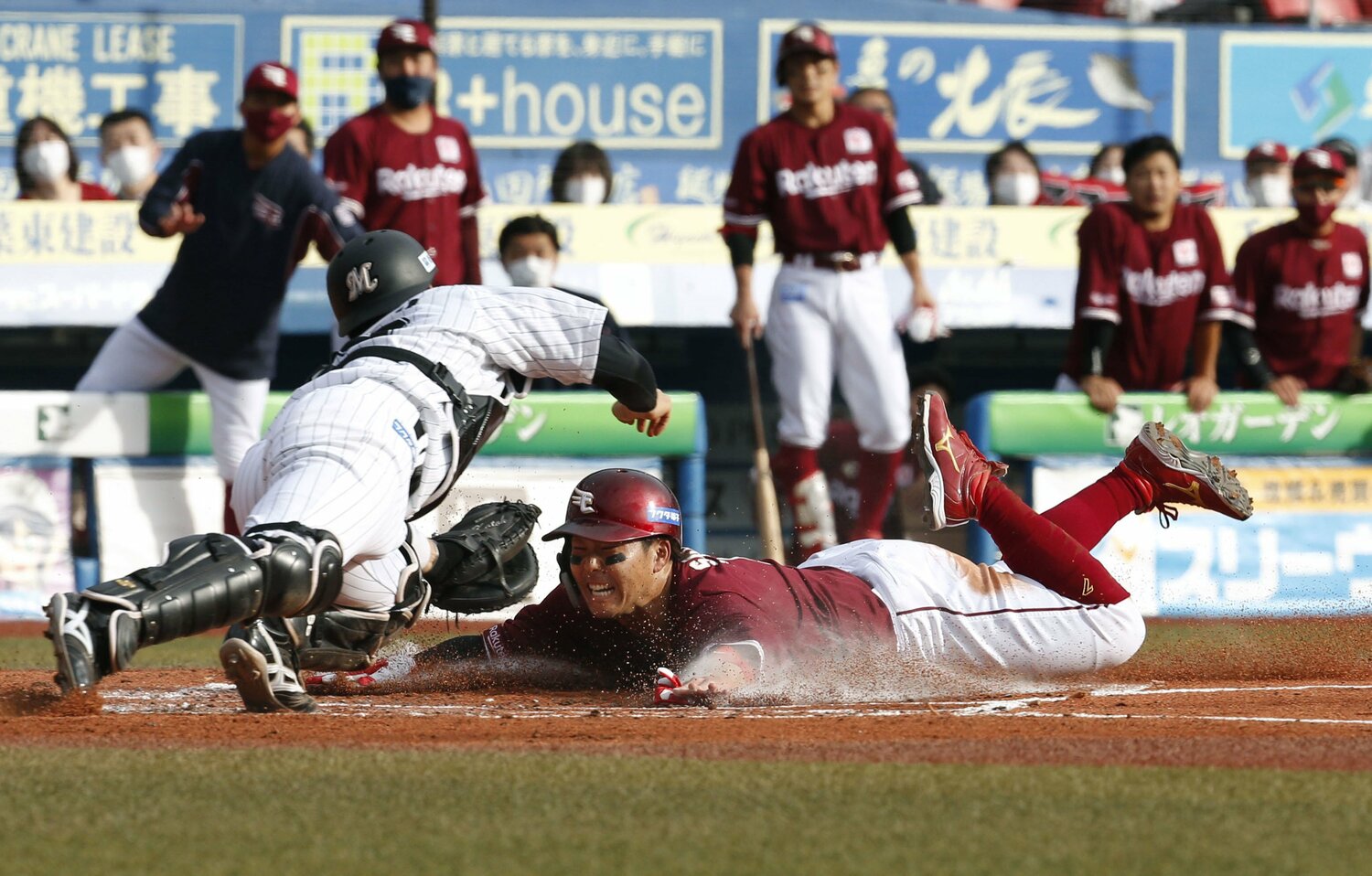 パ第1Sはロッテの1勝1分けだったが、楽天も死力を尽くした熱戦となった　©Kyodo News
