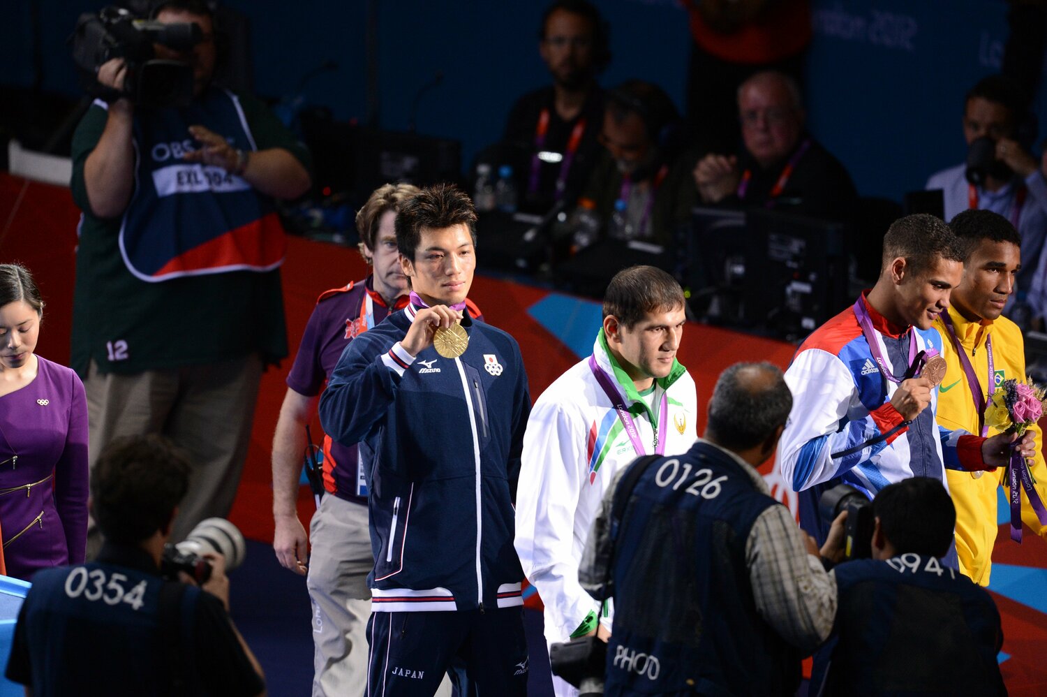 2012年ロンドン五輪で金メダルを獲得した村田諒太は、プロデビュー戦で自らの価値を証明した　©JMPA