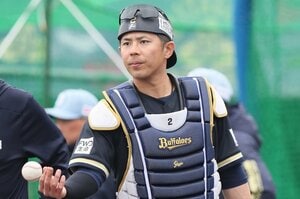「めっちゃ下手だった」控え捕手がWBC代表を掴むまで…若月健矢の才能を伸ばした「オリックス秘伝のメソッド」阪神・坂本誠志郎との知られざる共通点