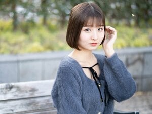 「えっ…服着たままなの?」お笑い動画がバズッた人気グラドルが語る“コラボ秘話”…現役ビール売り子でRIZINガール、倉沢しえりが「兼業」を続ける深いワケ