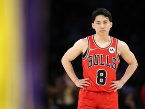 「1秒1秒に命をかけて」河村勇輝がレブロンに挑んだ夜…10分の出場で示したNBA生存力「ユウキを信頼しているから試合に出した」ブルズ指揮官の本音