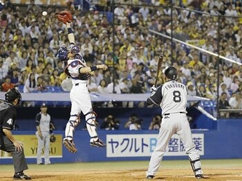 プロ野球を2時間半制にすれば、日本の少子化問題が一気に解決!?＜Number Web＞ photograph by Kyodo News