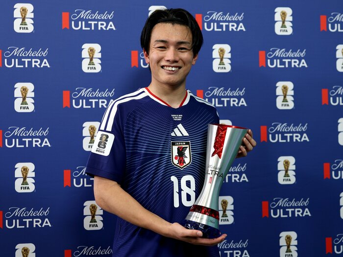 「あれを決めていたら…」上田綺世27歳“悪夢のW杯”から4年、チュニジア戦2発でリベンジ「でもそこで終わりじゃない」父との感動ストーリーが＜Number Web＞ photograph by Ryan Pierse-FIFA/Getty Images