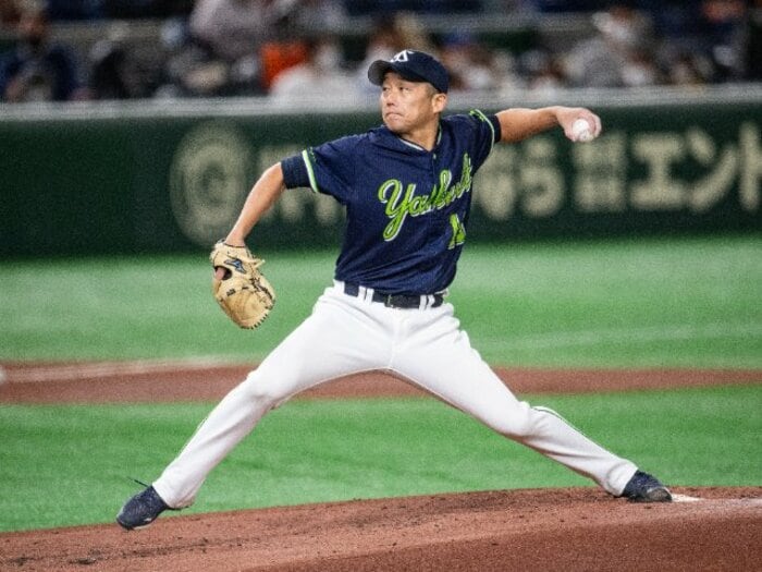 「こんな状況でよくやってくれた…」石川雅規の責任感に真中満が涙した日 “小さな大投手”200勝への道《ヤクルト優勝》<Number Web> photograph by Nanae Suzuki