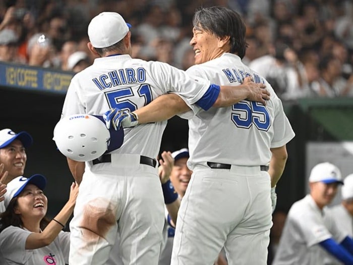 「米メディアにもイチロー派、マツイ派がいた…」イチローと松井秀喜の“関係”「ナゾの不仲説はなぜ？」取材記者が“2人の再会”に胸を震わせた理由＜Number Web＞ photograph by Naoya Sanuki