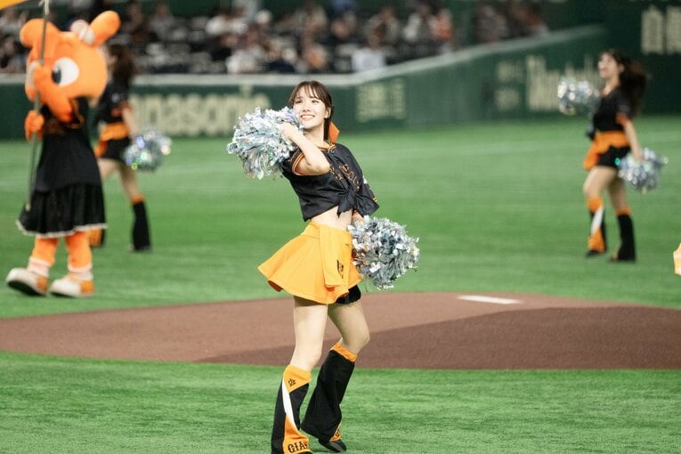 東京ドームを盛り上げる「VENUS」大倉かりんさん　©Miki Fukano