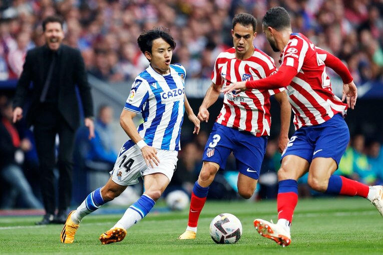 「クボを無効化する」要警戒した闘将シメオネが久保建英の技に呆然…ソシエダCL確定にカメラマンが思い出した「クボはフィットするよ」(19)